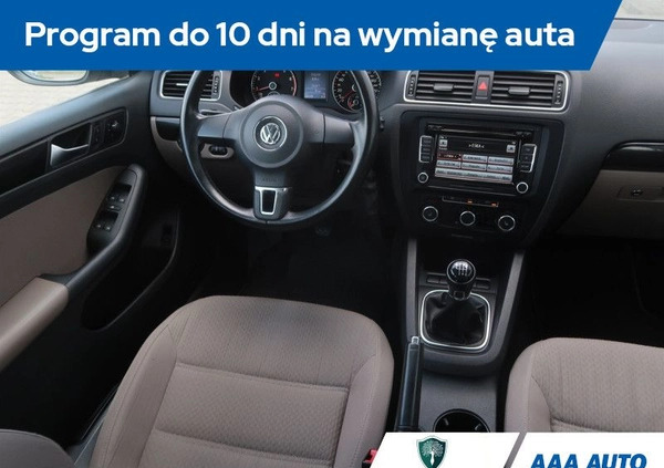 Volkswagen Jetta cena 36000 przebieg: 98237, rok produkcji 2012 z Bojanowo małe 121